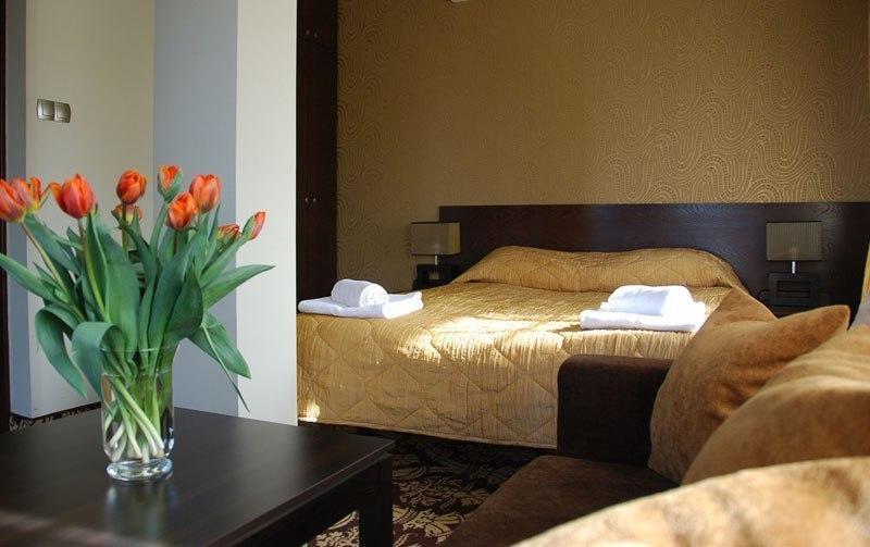 Hotel Sloneczny Brzeg Biskupiec  Esterno foto