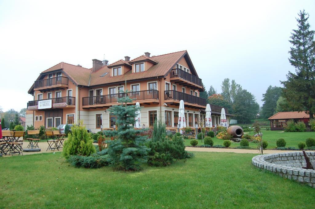 Hotel Sloneczny Brzeg Biskupiec  Esterno foto